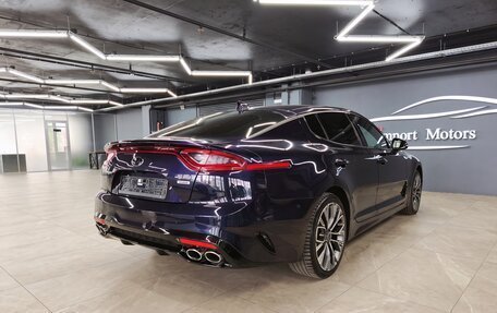 KIA Stinger I, 2019 год, 2 390 000 рублей, 6 фотография
