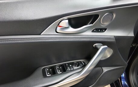 KIA Stinger I, 2019 год, 2 390 000 рублей, 9 фотография
