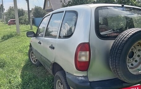 Chevrolet Niva I рестайлинг, 2003 год, 190 000 рублей, 11 фотография