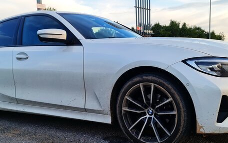 BMW 3 серия, 2021 год, 2 590 000 рублей, 2 фотография