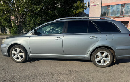 Toyota Avensis III рестайлинг, 2008 год, 900 000 рублей, 27 фотография