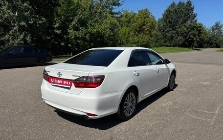 Toyota Camry, 2016 год, 2 400 000 рублей, 4 фотография