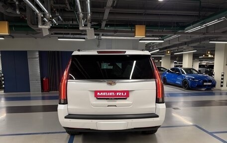 Cadillac Escalade IV, 2018 год, 4 500 000 рублей, 4 фотография
