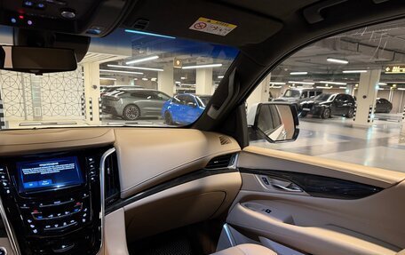 Cadillac Escalade IV, 2018 год, 4 500 000 рублей, 24 фотография