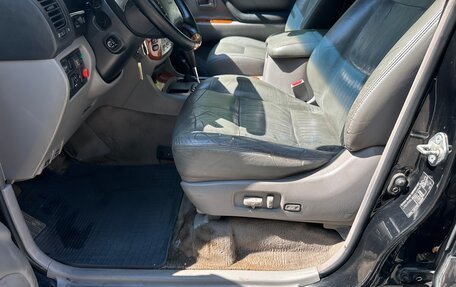 Toyota Land Cruiser 100 рестайлинг 2, 2007 год, 2 200 000 рублей, 14 фотография