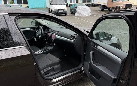 Skoda Superb III рестайлинг, 2021 год, 2 600 000 рублей, 17 фотография