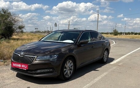 Skoda Superb III рестайлинг, 2021 год, 2 600 000 рублей, 34 фотография
