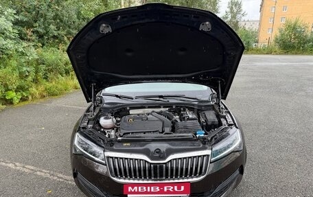 Skoda Superb III рестайлинг, 2021 год, 2 600 000 рублей, 30 фотография
