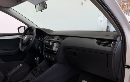 Skoda Octavia, 2019 год, 1 750 000 рублей, 10 фотография