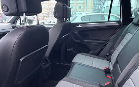 Volkswagen Tiguan II, 2019 год, 2 700 000 рублей, 17 фотография