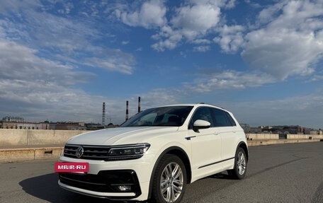 Volkswagen Tiguan II, 2019 год, 2 700 000 рублей, 13 фотография