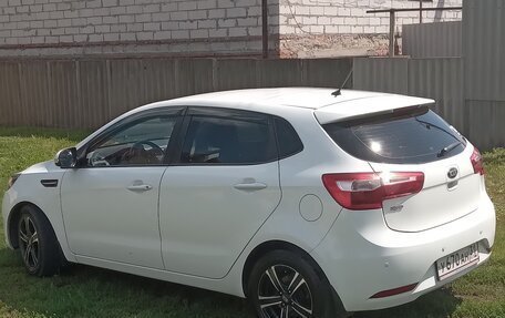KIA Rio III рестайлинг, 2014 год, 865 000 рублей, 2 фотография