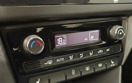 Skoda Rapid I, 2017 год, 1 188 000 рублей, 23 фотография