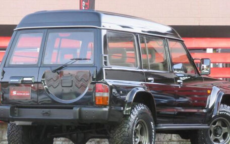 Nissan Safari IV, 1989 год, 1 550 000 рублей, 2 фотография