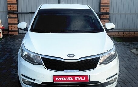 KIA Rio III рестайлинг, 2016 год, 900 000 рублей, 1 фотография