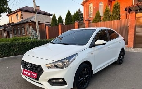 Hyundai Solaris II рестайлинг, 2018 год, 1 370 000 рублей, 1 фотография