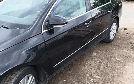 Volkswagen Passat B6, 2010 год, 700 000 рублей, 2 фотография