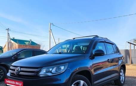 Volkswagen Tiguan I, 2015 год, 1 380 000 рублей, 2 фотография