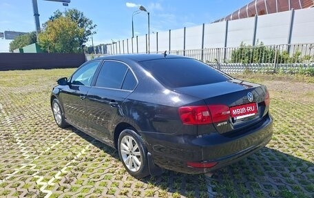 Volkswagen Jetta VI, 2013 год, 950 000 рублей, 4 фотография
