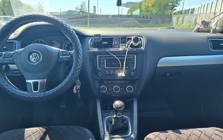 Volkswagen Jetta VI, 2013 год, 950 000 рублей, 12 фотография