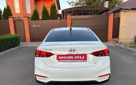 Hyundai Solaris II рестайлинг, 2018 год, 1 370 000 рублей, 8 фотография
