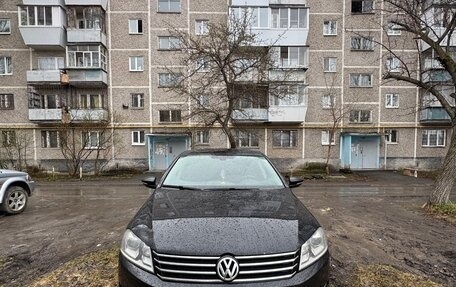 Volkswagen Passat B7, 2011 год, 900 000 рублей, 1 фотография