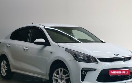 KIA Rio IV, 2018 год, 900 000 рублей, 3 фотография