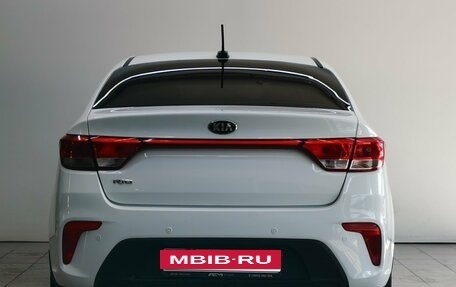 KIA Rio IV, 2018 год, 900 000 рублей, 6 фотография
