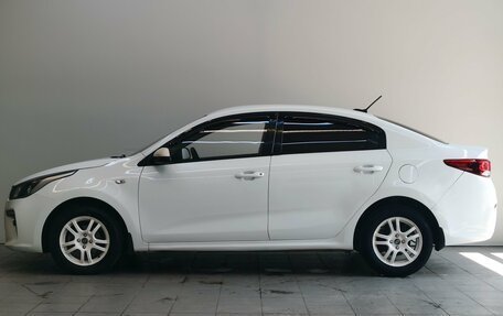 KIA Rio IV, 2018 год, 900 000 рублей, 8 фотография