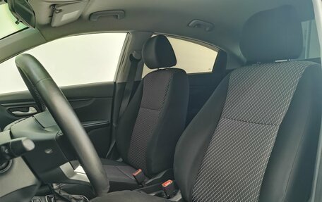 KIA Rio IV, 2018 год, 900 000 рублей, 16 фотография