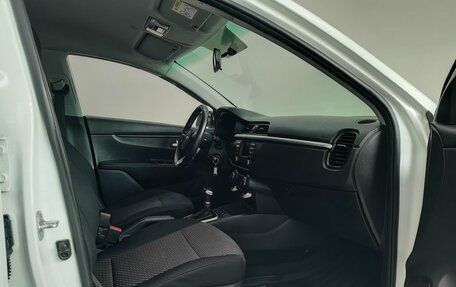 KIA Rio IV, 2018 год, 900 000 рублей, 19 фотография