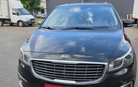 KIA Carnival III, 2017 год, 2 950 000 рублей, 2 фотография