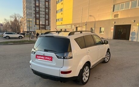 Mitsubishi Outlander III рестайлинг 3, 2011 год, 1 200 000 рублей, 4 фотография