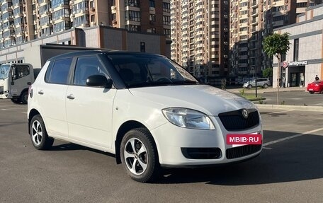 Skoda Fabia II, 2009 год, 315 000 рублей, 2 фотография