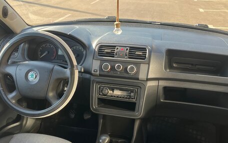 Skoda Fabia II, 2009 год, 315 000 рублей, 11 фотография