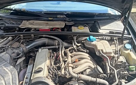 Audi A4, 2003 год, 315 000 рублей, 11 фотография