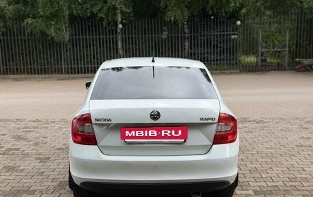 Skoda Rapid I, 2014 год, 850 000 рублей, 6 фотография