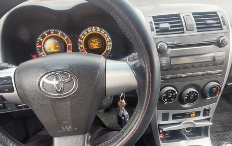 Toyota Corolla, 2011 год, 1 000 000 рублей, 10 фотография