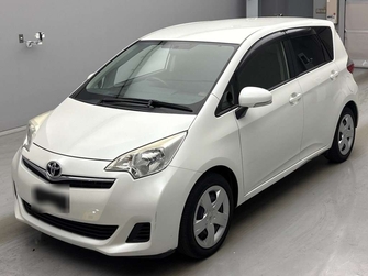 Toyota Ractis II, 2012 год, 854 000 рублей, 1 фотография