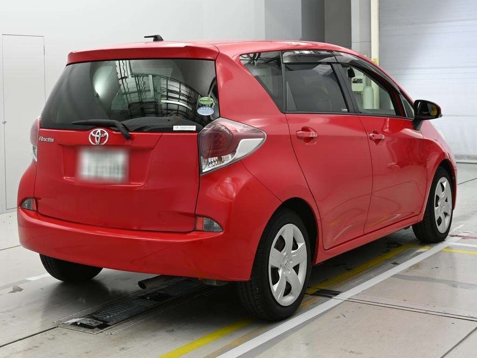Toyota Ractis II, 2014 год, 1 038 000 рублей, 2 фотография