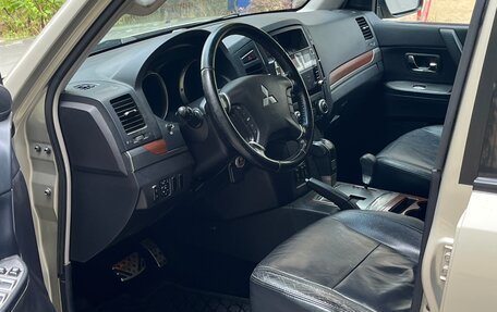 Mitsubishi Pajero IV, 2008 год, 1 340 000 рублей, 13 фотография