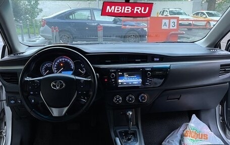 Toyota Corolla, 2014 год, 1 300 000 рублей, 32 фотография