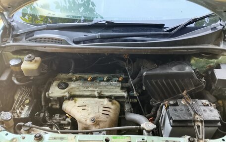Toyota Ipsum II, 2002 год, 675 000 рублей, 6 фотография