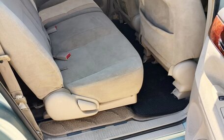 Toyota Ipsum II, 2002 год, 675 000 рублей, 20 фотография