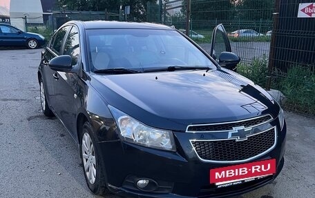 Chevrolet Cruze II, 2011 год, 699 000 рублей, 2 фотография