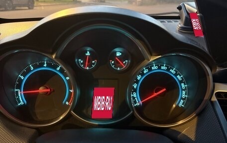 Chevrolet Cruze II, 2011 год, 699 000 рублей, 8 фотография
