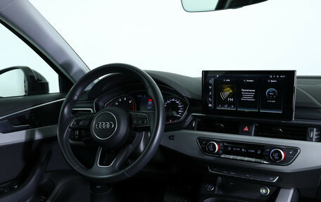 Audi A4, 2021 год, 3 390 000 рублей, 12 фотография