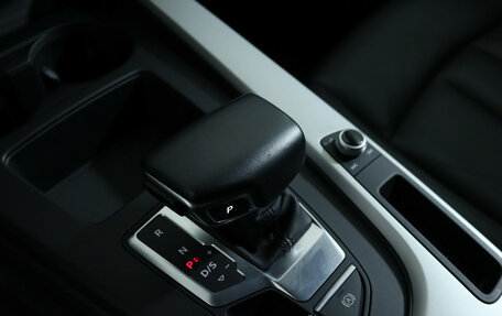 Audi A4, 2021 год, 3 390 000 рублей, 15 фотография