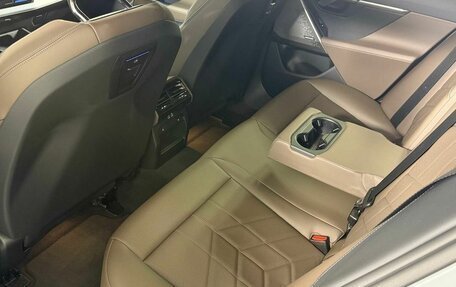 BMW 5 серия, 2023 год, 5 999 000 рублей, 13 фотография