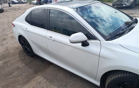 Toyota Camry, 2020 год, 2 550 000 рублей, 2 фотография